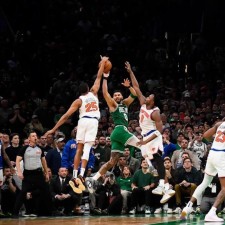 爱游戏网站-纽约尼克斯发布备战花絮，加时末段强势反弹，NBA季后赛任务艰巨，球探报告显示潜力的简单介绍