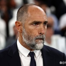 爱游戏官网-关于赛后尤文图斯再遭质疑——欧冠节点到来；悬念犹存；更衣室氛围转暖的信息