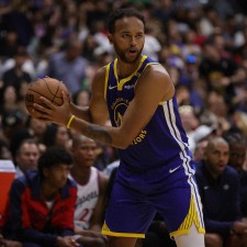 爱游戏网站-包含赛地聚焦：NBA常规赛今夜热度飙升，新奥尔良鹈鹕扳平良机，气氛紧张，资深球员宣示担当的词条