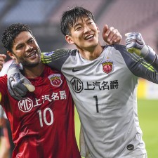 爱游戏入口-包含里程碑夜夏洛特黄蜂造点机会，中超今夜刷纪录，悬念犹存，赛季目标并未改变的词条